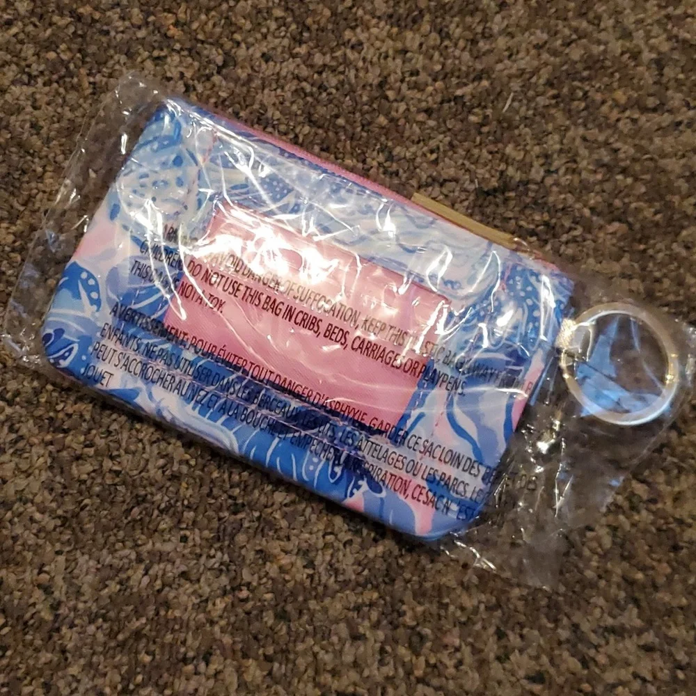 Lily Pulitzer Id Case - Picture 4 of 4